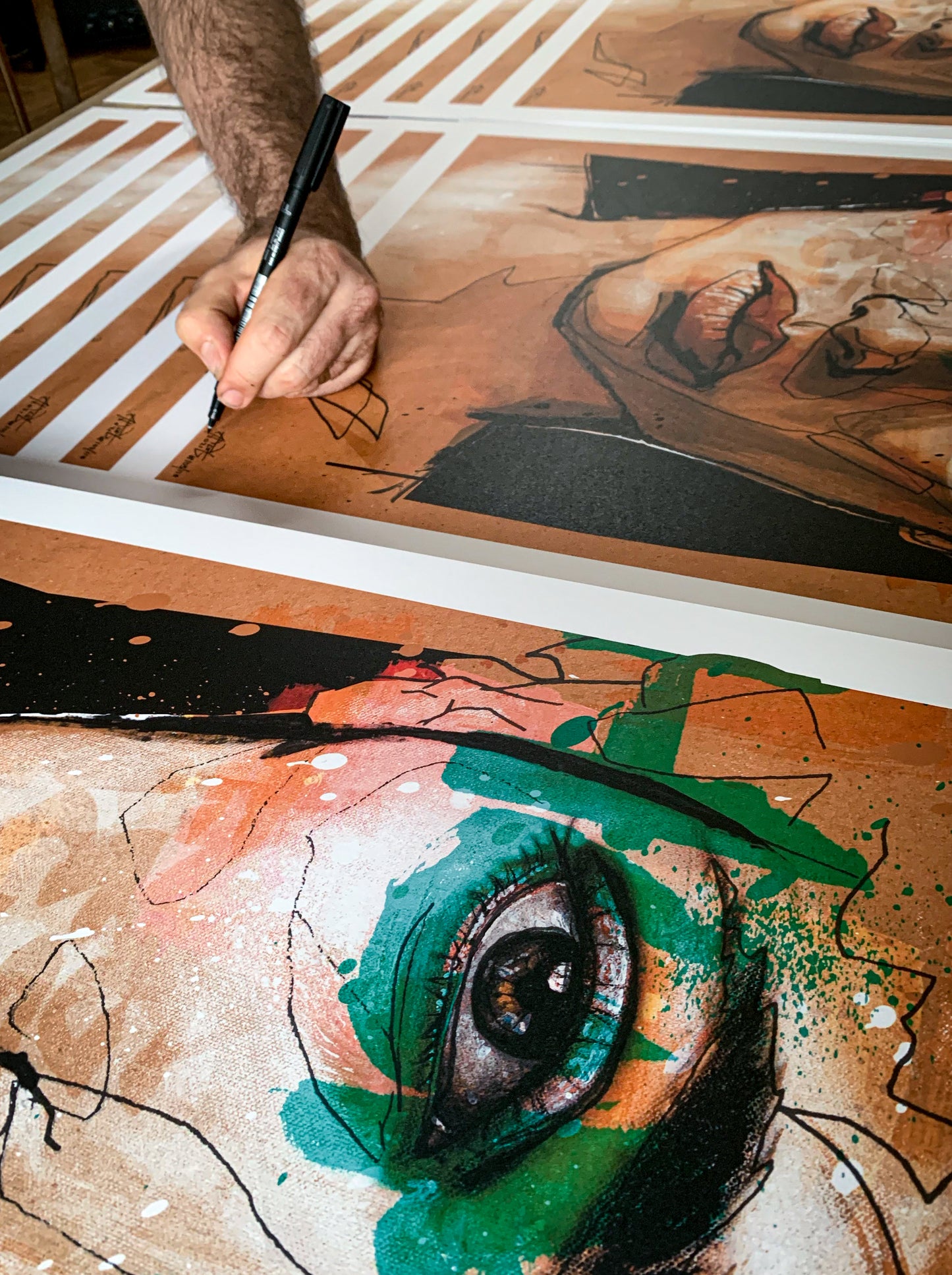 Akut - Humans be Human